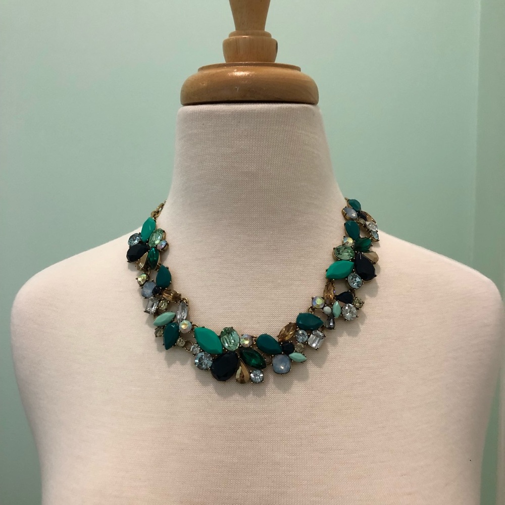 Beautiful NWT J.Crew Statement Necklace Emerald